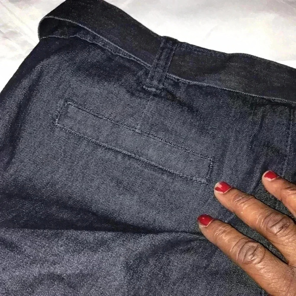 ๐ 4/$25 Like New QQMY Denim shorts w/ matching belt - Picture 9 of 9